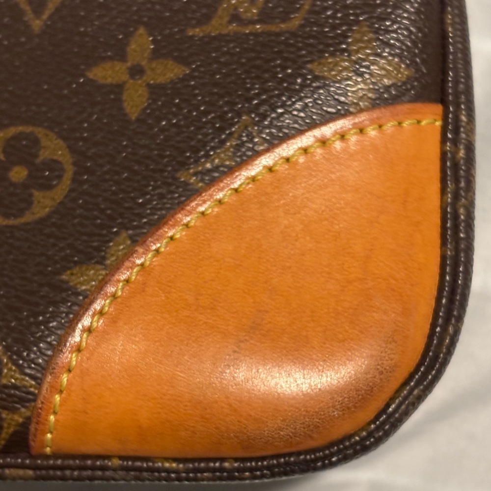 LOUIS VUITTON Monogram Boulogne 30 Shoulder Bag - Picture 6 of 15